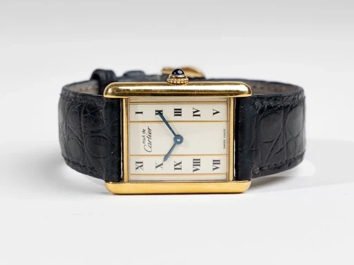 Title: Tank Vermeil
Brand: Cartier
Model: Tank Vermeil
Ref: 590005
Category: Dress
Diameter: nullmm
Functions:
Year: null
Price: 12499
Condition: undefined
Dial Color: Hvid
Strap: Læder
Case material: Andet
Gender: Unisex
Match: 100.0%
Billedet er ejet af Chrono Collective (465182) Et Cartier ur