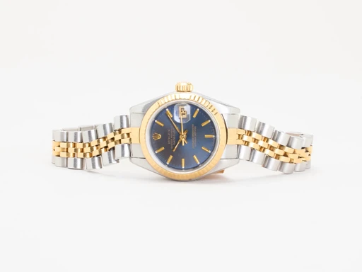 Title: Lady-datejust (New)
Brand: Rolex
Model: Lady-Datejust
Ref: 69173
Category: Dress
Diameter: 26mm
Functions: Dato
Year: 1993
Price: 29999
Condition: undefined
Dial Color: Blå
Strap: Metal
Case material: Stål
Gender: Dame
Match: 100.0%
Billedet er ejet af Chrono Collective (447659) Et Rolex ur