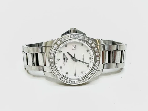 Title: Conquest
Brand: Longines
Model: Conquest
Ref: L3.258.0.89.6
Category: Dress
Diameter: 29mm
Functions: Dato
Year:
Price: 8999
Condition: 7.0
Dial Color: Hvid
Strap: Metal
Case material: Stål
Gender: Dame
Match: 100.0%
Billedet er ejet af Chrono Collective (501313) Et Longines ur