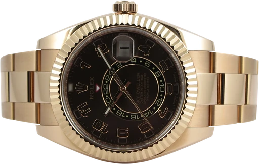 Title: SkyDweller 18K Rosegold
Brand: Rolex
Model: Sky-Dweller
Ref: 326935
Category: Dress
Diameter: 42mm
Functions: Dato, Ugedag, GMT
Year: 2017
Price: 244990
Condition: 9.0
Dial Color: Sort
Strap: Metal
Case material: Guld
Gender: Herre
Match: 100.0%
Billedet er ejet af Dreamwatch (314397) Et Rolex ur