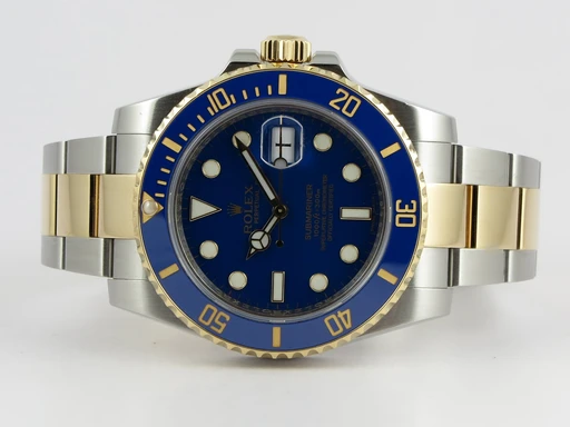 Title: Submariner G/S 116613LB
Brand: Rolex
Model: Submariner
Ref: 116613LB
Category: Dykker
Diameter: 40mm
Functions: Dato
Year: 2010
Price: 84990
Condition: undefined
Dial Color: Blå
Strap: Metal
Case material: Andet
Gender: Herre
Match: 100.0%
Billedet er ejet af Dreamwatch (334569) Et Rolex ur