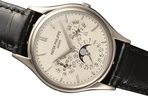Title: Perpetual Calendar Ref. 5140G
Brand: Patek Philippe
Model: Perpetual Calendar
Ref: 5140G
Category: Dress
Diameter: 37mm
Functions: Dato, Ugedag, Månefase
Year:
Price:
Condition: 10.0
Dial Color: Hvid
Strap: Læder
Case material: Guld
Gender: Herre
Match: 100.0%
Billedet er ejet af ETP Watches (155475) Et Patek Philippe ur