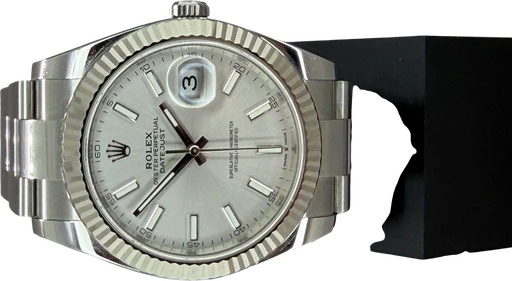 Title: Datejust 41 Sølv skive
Brand: Rolex
Model: Datejust 41
Ref: 126334
Category: Dress
Diameter: 41mm
Functions: Dato
Year: 2021
Price: 75000
Condition: 10.0
Dial Color: Sølv
Strap: Metal
Case material: Stål
Gender: Herre
Match: 100.0%
Billedet er ejet af Franz Jaeger & Me (845586) Et Rolex ur