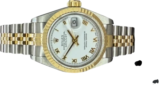 Title: Lady Datejust 26 mm Hvid romer skive (New)
Brand: Rolex
Model: Lady Datejust
Ref: 69173
Category: Dress
Diameter: 26mm
Functions: Dato
Year: 1991
Price: 38500
Condition:
Dial Color: Hvid
Strap: Metal
Case material: Andet
Gender: Dame
Match: 100.0%
Billedet er ejet af Franz Jaeger & Me (725303) Et Rolex ur