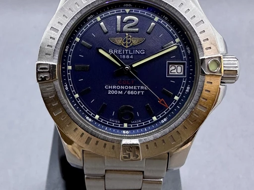 Title: Colt Quartz Lady
Brand: Breitling
Model: Colt Quartz Lady
Ref: A7738811
Category: Sport
Diameter: 33mm
Functions: Dato
Year: 2016
Price: 14000
Condition: undefined
Dial Color: Blå
Strap: Metal
Case material: Stål
Gender: Dame
Match: 100.0%
Billedet er ejet af Franz Jaeger & Me (101782) Et Breitling ur