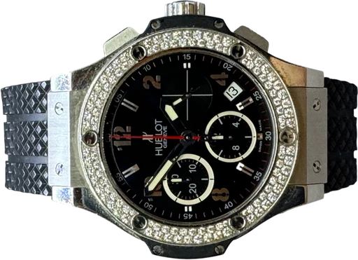 Title: Big Bang 41mm
Brand: Hublot
Model: Chrono
Ref: 341.SX.130.RX.114
Category: Racing
Diameter: 41mm
Functions: Kronograf, Dato
Year: 2009
Price: 50000
Condition: 10.0
Dial Color: Sort
Strap: Andet
Case material: Stål
Gender: Herre
Match: 100.0%
Billedet er ejet af Franz Jaeger & Me (101758) Et Hublot ur