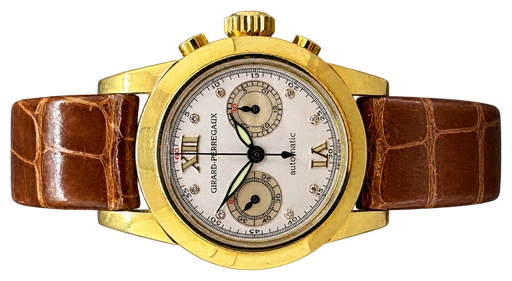 Titel: Chronograph Guld Lady Mop diamant skive
Mærke: Girard-Perregaux
Model: Chronograph
Ref.: 80450
Årgang: 2005
Tilbehør:
Pris: 37.000 kr.
Diameter: 31mm
Funktioner: Kronograf
Skivefarve: Hvid
Rem: Læder
Kassemateriale: Guld
Kategori: Sport
Køn: Dame
Match: 100.0%
Billedet ejes af Franz Jaeger & Me (101785) Et Girard-Perregaux ur