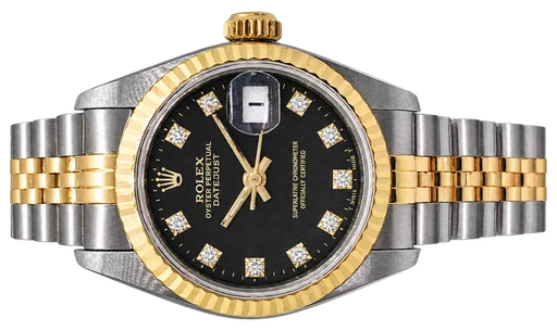 Titel: Datejust Guld/stål med diamanter og sort skive
Mærke: Rolex
Model: Datejust 26
Ref.: 69173
Årgang: 1991
Tilbehør: Boks og Papirer
Pris: 48.000 kr.
Diameter: 26mm
Funktioner: Dato
Skivefarve: Sort
Rem: Metal
Kassemateriale: Andet
Kategori: Dress
Køn: Dame
Match: 100.0%
Billedet ejes af Franz Jaeger & Me (1067612) Et Rolex ur