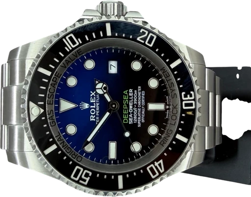 Titel: Sea Dweller Deepsea James Cameron (Nyhed)
Mærke: Rolex
Model: Sea Dweller Deepsea
Ref.: 126660
Årgang: 2021
Tilbehør: Boks og Papirer
Pris: 100.000 kr.
Diameter: 44mm
Funktioner: Dato
Skivefarve: Blå
Rem: Metal
Kassemateriale: Stål
Kategori: Dykker
Køn: Herre
Match: 100.0%
Billedet ejes af Franz Jaeger & Me (1152053) Et Rolex ur