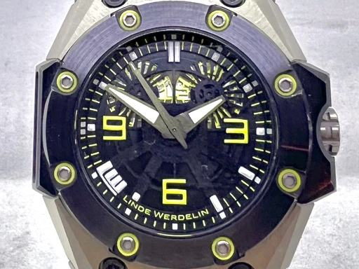 Title: Oktopus Double Date Limited 88 stk
Brand: Linde Werdelin
Model: Oktopus Double Date
Ref: A.OKT2.T.BY.1
Category: Dykker
Diameter: 44mm
Functions: Dato
Year: 2013
Price: 42000
Condition: undefined
Dial Color: Sort
Strap: Gummi
Case material: Titanium
Gender: Herre
Match: 100.0%
Billedet er ejet af Franz Jaeger & Me (101791) Et Linde Werdelin ur