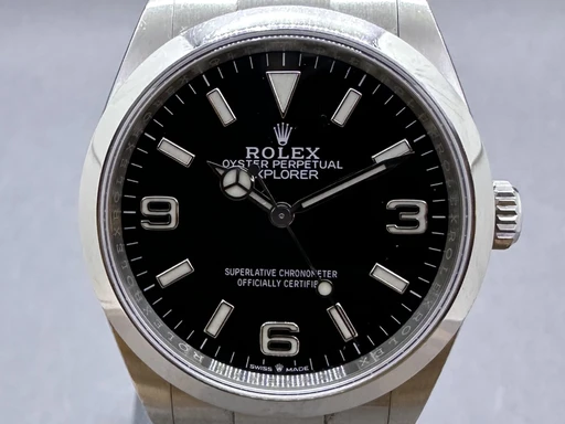 Title: Explorer 36 mm nyeste model.
Brand: Rolex
Model: Explorer
Ref: 124270
Category: Sport
Diameter: 36mm
Functions: Dato
Year: 2021
Price: 63000
Condition: undefined
Dial Color: Sort
Strap: Metal
Case material: Stål
Gender: Herre
Match: 100.0%
Billedet er ejet af Franz Jaeger & Me (101786) Et Rolex ur