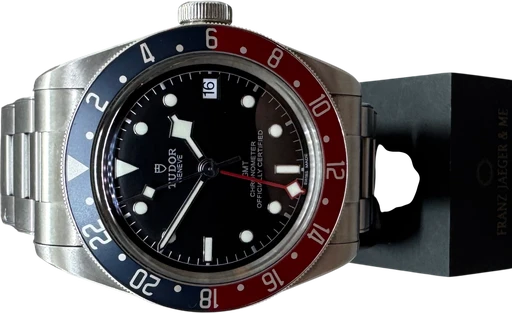 Title: Black Bay Gmt
Brand: Tudor
Model: Black Bay Gmt
Ref: 79830RB
Category: Sport
Diameter: 41mm
Functions: GMT, Dato
Year: 2020
Price: 26000
Condition:
Dial Color: Sort
Strap: Metal
Case material: Stål
Gender: Herre
Match: 100.0%
Billedet er ejet af Franz Jaeger & Me (418435) Et Tudor ur