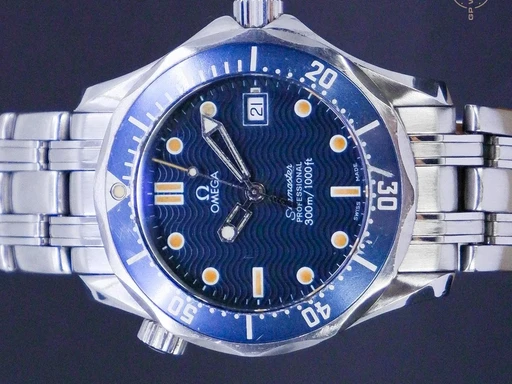 Title: Seamaster Quartz
Brand: Omega
Model: Seamaster Quartz
Ref: 2561.80
Category: Dykker
Diameter: 36mm
Functions: Dato
Year: 1990
Price: 13995
Condition: 8.0
Dial Color: Sort
Strap: Metal
Case material: Stål
Gender: Herre
Match: 100.0%
Billedet er ejet af GP Watches (502222) Et Omega ur