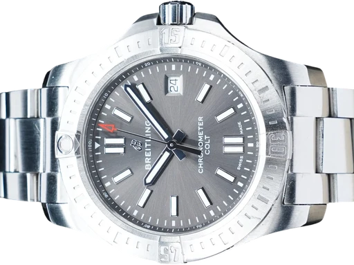 Titel: Colt 41
Mærke: Breitling
Model: Colt 41
Ref.: A17313101G1X1
Årgang: 2022
Tilbehør: Boks og Papirer
Stand: 9.0 (Brugt)
Pris: 19.995 kr.
Diameter: 41mm
Funktioner: Dato
Skivefarve: Grå
Rem: Metal
Kassemateriale: Stål
Kategori: Sport
Køn: Herre
Match: 100.0%
Billedet ejes af GP Watches (991564) Et Breitling ur