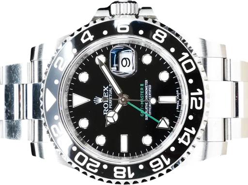 Titel: GMT-Master II (Nyhed)
Mærke: Rolex
Model: GMT-Master II
Ref.: 116710LN
Årgang: 2016
Tilbehør: Boks og Papirer
Stand: 8.5 (Brugt)
Pris: 79.995 kr.
Diameter: 40mm
Funktioner: Dato, GMT
Skivefarve: Sort
Rem: Metal
Kassemateriale: Stål
Kategori: Pilot
Køn: Herre
Match: 100.0%
Billedet ejes af GP Watches (1031199) Et Rolex ur