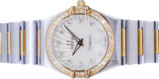 Title: Constellation
Brand: Omega
Model: Constellation
Ref: 11125266055001
Category: Dress
Diameter: 25mm
Functions:
Year: 2009
Price: 26995
Condition: 8.5
Dial Color: Hvid
Strap: Metal
Case material: Stål
Gender: Dame
Match: 100.0%
Billedet er ejet af GP Watches (342823) Et Omega ur
