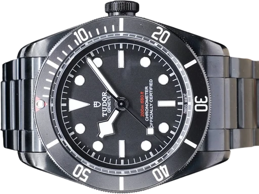 Titel: Black Bay Dark
Mærke: Tudor
Model: Black Bay Dark
Ref.: 79230DK
Årgang: 2022
Tilbehør: Boks og Papirer
Stand: 8.5 (Brugt)
Pris: 22.995 kr.
Diameter: 41mm
Funktioner:
Skivefarve: Sort
Rem: Metal
Kassemateriale: Stål
Kategori: Dykker
Køn: Herre
Match: 100.0%
Billedet ejes af GP Watches (1123893) Et Tudor ur