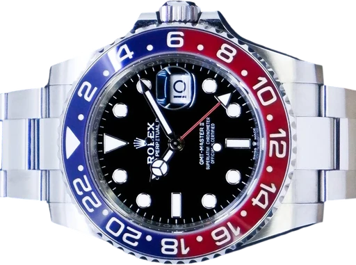 Title: GMT-Master II (Pepsi)
Brand: Rolex
Model: GMT-Master II
Ref: 126710BLRO
Category: Pilot
Diameter: 40mm
Functions: GMT, Dato
Year: 2022
Price: 125995
Condition: 9.0
Dial Color: Sort
Strap: Metal
Case material: Stål
Gender: Herre
Match: 100.0%
Billedet er ejet af GP Watches (477453) Et Rolex ur