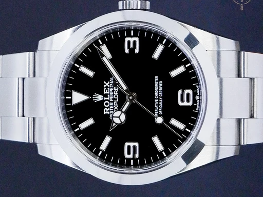 Title: Explorer I
Brand: Rolex
Model: Explorer I
Ref: 224270
Category: Sport
Diameter: 40mm
Functions: Dato
Year: 2023
Price: 59995
Condition: undefined
Dial Color: Sort
Strap: Metal
Case material: Stål
Gender: Herre
Match: 100.0%
Billedet er ejet af GP Watches (193256) Et Rolex ur