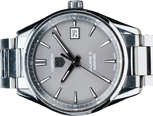 Titel: Carrera Date (Nyhed)
Mærke: Tag Heuer
Model: Carrera Date Calibre 5
Ref.: WAR211C.BA0782
Årgang: 2019
Tilbehør: Boks og Papirer
Stand: 9.0 (Brugt)
Pris: 10.995 kr.
Diameter: 39mm
Funktioner: Dato
Skivefarve: Grå
Rem: Metal
Kassemateriale: Stål
Kategori: Sport
Køn: Herre
Match: 100.0%
Billedet ejes af GP Watches (1122102) Et Tag Heuer ur