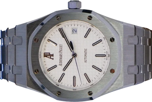 Title: 15300ST
Brand: Audemars Piguet
Model: Royal Oak 15300ST
Ref: 15300ST
Category: Sport
Diameter: 39mm
Functions: Dato
Year: 2006
Price: 229995
Condition: 9.5
Dial Color: Hvid
Strap: Metal
Case material: Stål
Gender: Herre
Match: 100.0%
Billedet er ejet af GP Watches (101407) Et Audemars Piguet ur