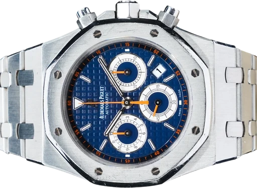 Titel: 26300ST (Nyhed)
Mærke: Audemars Piguet
Model: 26300ST
Ref.: 26300ST.OO.1110ST.07
Årgang: 2009
Tilbehør:
Stand: 8.5 (Brugt)
Pris: 254.995 kr.
Diameter: 39mm
Funktioner: Kronograf, Dato
Skivefarve: Blå
Rem: Metal
Kassemateriale: Stål
Kategori: Sport
Køn: Herre
Match: 100.0%
Billedet ejes af GP Watches (1073116) Et Audemars Piguet ur