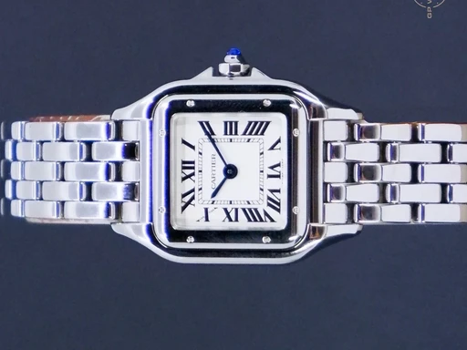 Title: Panthere Small
Brand: Cartier
Model: Panthere Small
Ref: WSPN0013
Category: Dress
Diameter: 30mm
Functions:
Year: 2025
Price: 32995
Condition: 10.0
Dial Color: Sølv
Strap: Metal
Case material: Stål
Gender: Dame
Match: 100.0%
Billedet er ejet af GP Watches (407130) Et Cartier ur