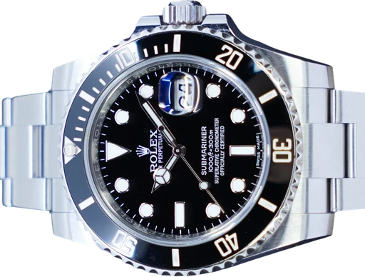 Titel: Submariner Date
Mærke: Rolex
Model: Submariner Date
Ref.: 116610LN
Årgang: 2016
Tilbehør: Boks og Papirer
Stand: 9.0 (Brugt)
Pris: 77.995 kr.
Diameter: 40mm
Funktioner: Dato
Skivefarve: Sort
Rem: Metal
Kassemateriale: Stål
Kategori: Dykker
Køn: Herre
Match: 100.0%
Billedet ejes af GP Watches (654399) Et Rolex ur