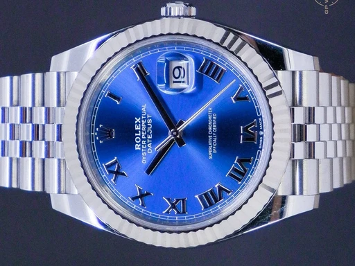 Title: Datejust 126334 (New)
Brand: Rolex
Model: Datejust 126334
Ref: 126334
Category: Dress
Diameter: 41mm
Functions: Dato
Year: 2023
Price: 96995
Condition: 9.0
Dial Color: Blå
Strap: Metal
Case material: Stål
Gender: Herre
Match: 100.0%
Billedet er ejet af GP Watches (547018) Et Rolex ur