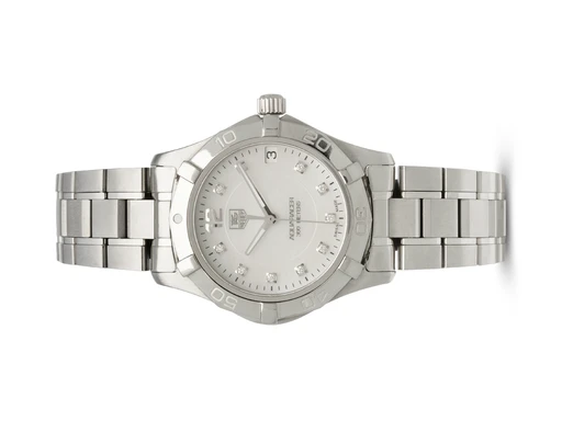 Title: Aquaracer
Brand: Tag Heuer
Model: Aquaracer
Ref: WAY1351.BD0917
Category: Dykker
Diameter: 32mm
Functions: Dato
Year: 2014
Price: 11500
Condition: undefined
Dial Color: Hvid
Strap: Metal
Case material: Stål
Gender: Dame
Match: 100.0%
Billedet er ejet af Hvelplund (102449) Et Tag Heuer ur