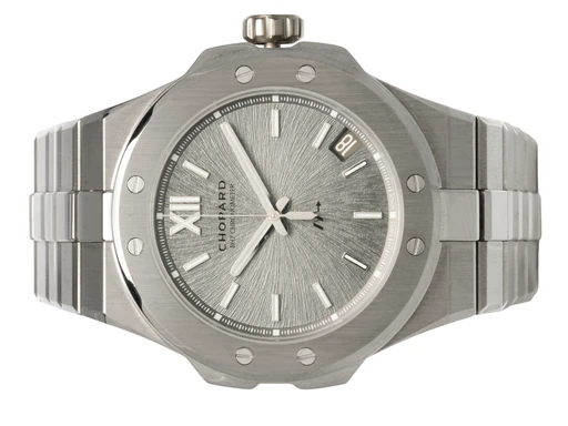 Title: Alpine Eagle Cadence 8hf Limited Edition
Brand: Chopard
Model: Alpine Eagle Cadence 8hf Limited Edition
Ref: 298600-3005
Category: Sport
Diameter: 41mm
Functions: Dato
Year: 2022
Price: 165000
Condition: undefined
Dial Color: Grå
Strap: Metal
Case material: Titanium
Gender: Herre
Match: 100.0%
Billedet er ejet af Hvelplund (102451) Et Chopard ur