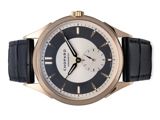 Title: L.U.C. Qualite Fleurier
Brand: Chopard
Model: L.U.C. Qualite Fleurier
Ref: 16/1896 5001
Category: Dress
Diameter: 39mm
Functions:
Year: 2009
Price: 110400
Condition: undefined
Dial Color: Sort
Strap: Læder
Case material: Guld
Gender: Herre
Match: 100.0%
Billedet er ejet af Hvelplund (102464) Et Chopard ur