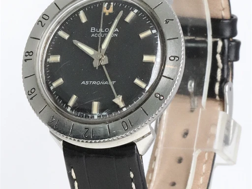 Title: Accutron Astronaut
Brand: Bulova
Model: Astronaut
Ref: KU3792
Category: Pilot
Diameter: 38mm
Functions: GMT
Year: 1960
Price: 10600
Condition: undefined
Dial Color: Sort
Strap: Læder
Case material: Stål
Gender: Herre
Match: 100.0%
Billedet er ejet af Krognos (135962) Et Bulova ur