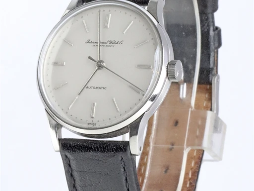 Title: Automatic
Brand: IWC
Model: Automatic
Ref: KU3485
Category: Dress
Diameter: 33mm
Functions:
Year: 1960
Price: 10800
Condition: 6.0
Dial Color: Hvid
Strap: Læder
Case material: Stål
Gender: Herre
Match: 100.0%
Billedet er ejet af Krognos (102276) Et IWC ur