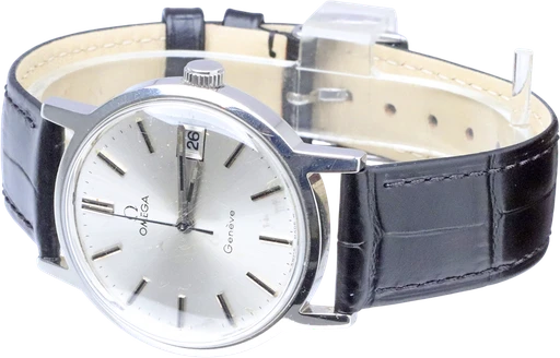 Title: Geneve
Brand: Omega
Model: Geneve
Ref: KU3619
Category: Dress
Diameter: 35mm
Functions: Dato
Year: 1960
Price: 6000
Condition: 6.0
Dial Color: Sølv
Strap: Læder
Case material: Stål
Gender: Herre
Match: 100.0%
Billedet er ejet af Krognos (102348) Et Omega ur