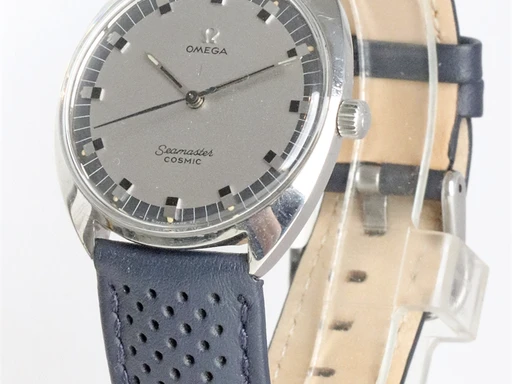Title: Seamaster Cosmic
Brand: Omega
Model: Seamaster Cosmic
Ref: KU5055
Category: Dress
Diameter: 35mm
Functions: 
Year: 1970
Price: 6800
Condition: undefined
Dial Color: Grå
Strap: Læder
Case material: Stål
Gender: Herre
Match: 100.0%
Billedet er ejet af Krognos (200027) Et Omega ur