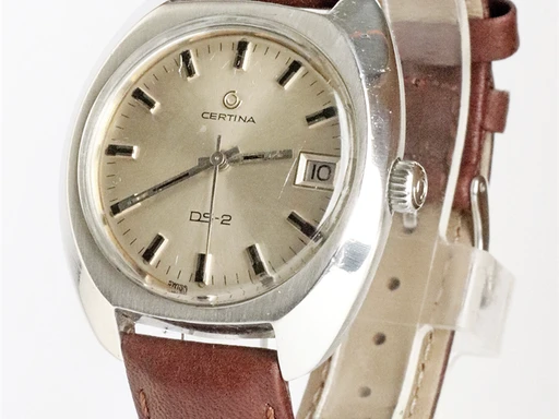 Title: DS - 2
Brand: Certina
Model: DS - 2
Ref: KU3007
Category: Dress
Diameter: 38mm
Functions: Dato
Year: 1960
Price: 4000
Condition: undefined
Dial Color: Sølv
Strap: Læder
Case material: Stål
Gender: Herre
Match: 100.0%
Billedet er ejet af Krognos (102318) Et Certina ur