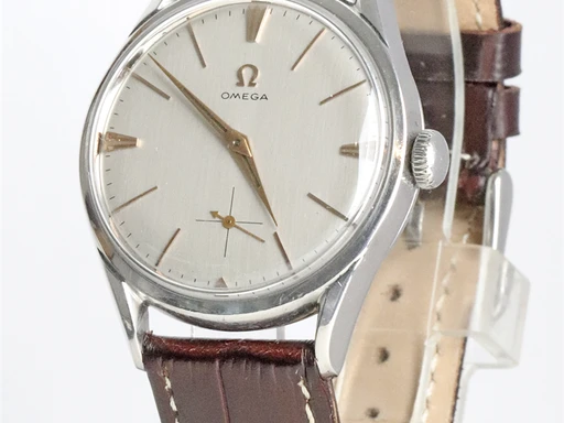 Title: KU5001
Brand: Omega
Model:
Ref: KU5001
Category: Dress
Diameter: 35mm
Functions:
Year: 1960
Price: 7200
Condition: 5.0
Dial Color: Sølv
Strap: Læder
Case material: Stål
Gender: Herre
Match: 100.0%
Billedet er ejet af Krognos (136112) Et Omega ur