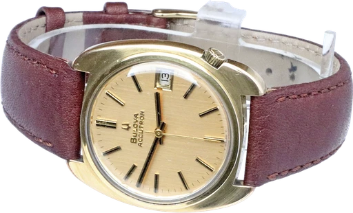 Title: Accutron
Brand: Bulova
Model: KU2843 / 1 - 793037 - M9
Ref: KU2843 / 1 - 793037 - M9
Category: Dress
Diameter: 35mm
Functions: Dato
Year: 1969
Price: 4200
Condition: 6.0
Dial Color: Guld
Strap: Læder
Case material: Andet
Gender: Unisex
Match: 100.0%
Billedet er ejet af Krognos (102270) Et Bulova ur