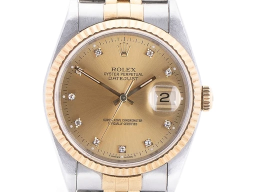 Title: Oyster Perpetual Datejust. Armbåndsur af 18 kt. guld og stål med diamanter
Brand: Rolex
Model: Oyster Perpetual Datejust
Ref: 16233G
Category: Dress
Diameter: 36mm
Functions: Dato
Year: 1991
Price: 54000
Condition: undefined
Dial Color: Guld
Strap: Metal
Case material: Guld
Gender: Herre
Match: 100.0%
Billedet er ejet af Lauritz (185367) Et Rolex ur