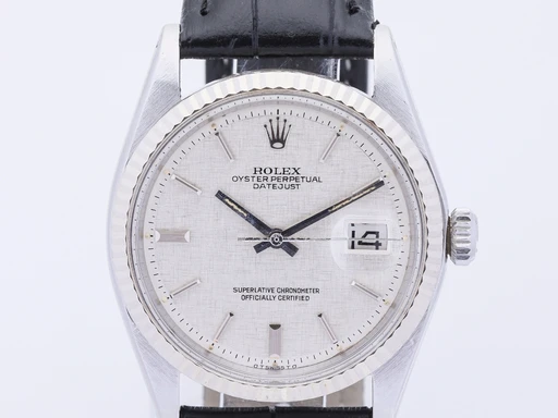 Title: Oyster Perpetual Datejust. Herrearmbåndsur af stål og 18 kt hvidguld ref. 1601
Brand: Rolex
Model: Oyster Perpetual Datejust
Ref: 1601
Category: Dress
Diameter: 36mm
Functions: Dato
Year: null
Price: 35000
Condition: undefined
Dial Color: Sølv
Strap: Læder
Case material: Stål
Gender: Herre
Match: 100.0%
Billedet er ejet af Lauritz (246213) Et Rolex ur