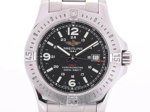Title: 'Colt 44'. Herreur af stål fra 2020, Ø 44 mm
Brand: Breitling
Model: Colt 44
Ref: A74388
Category: Sport
Diameter: 44mm
Functions: Dato
Year: 2020
Price: 20000
Condition: 10.0
Dial Color: Sort
Strap: Metal
Case material: Stål
Gender: Herre
Match: 100.0%
Billedet er ejet af Lauritz (450898) Et Breitling ur