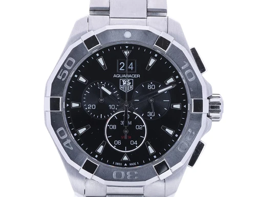 Title: Aquaracer. Herrearmbåndsur af stål Ø 43 mm (New)
Brand: Tag Heuer
Model: Aquaracer
Ref: CAY1111-0
Category: Sport
Diameter: 43mm
Functions: Kronograf, Dato
Year:
Price: 10000
Condition:
Dial Color: Sort
Strap: Metal
Case material: Stål
Gender: Herre
Match: 100.0%
Billedet er ejet af Lauritz (530723) Et Tag Heuer ur