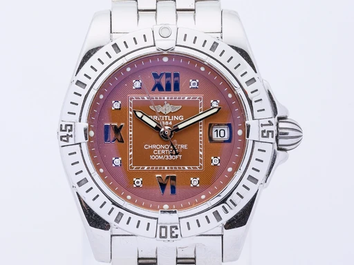 Title: damearmbåndsur model Cockpit Lady med diamanter
Brand: Breitling
Model: Cockpit Lady
Ref: A71356
Category: Dress
Diameter: 31mm
Functions: Dato
Year: null
Price: 17500
Condition: undefined
Dial Color: null
Strap: Metal
Case material: Stål
Gender: Dame
Match: 100.0%
Billedet er ejet af Lauritz (314693) Et Breitling ur
