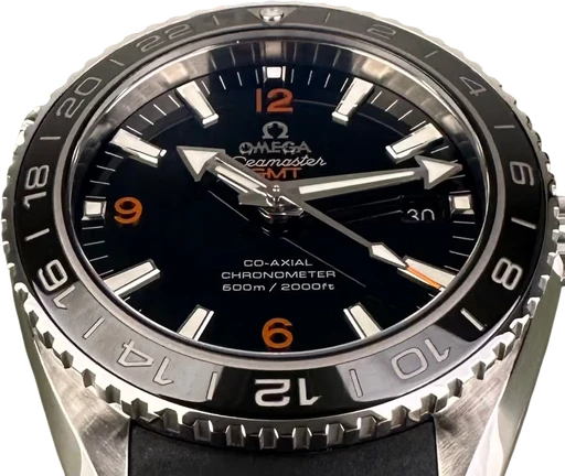 Titel: Seamaster Planet Ocean GMT.
Mærke: Omega
Model: Seamaster Planet Ocean GMT
Ref.: 232.32.44.22.01.002
Kategori: Dykker
Diameter: 44mm
Funktioner: Dato, GMT
Årgang: 2021
Pris: 41000
Stand: 9.0 (Brugt)
Skivefarve: Sort
Rem: Gummi
Kassemateriale: Stål
Køn: Herre
Match: 100.0%
Billedet ejes af Limited Watches (768608) Et Omega ur