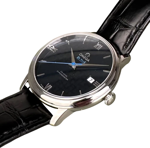 Titel: De Ville Prestige - 40 mm. (Nyhed)
Mærke: Omega
Model: De Ville Prestige
Ref.: 424.13.40.20.03.003
Kategori: Dress
Diameter: 40mm
Funktioner: Dato
Årgang: 2018
Pris: 21000
Stand: 9.0 (Brugt)
Skivefarve: Blå
Rem: Læder
Kassemateriale: Stål
Køn: Herre
Match: 100.0%
Billedet ejes af Limited Watches (959951) Et Omega ur