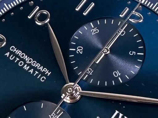 Title: Portugieser Chronograph - 41mm. Garanti til 08/2029 - To nye remme.
Brand: IWC
Model: Portugieser Chronograph
Ref: IW371606
Category: Dress
Diameter: 41mm
Functions: Kronograf
Year: 2021
Price: 42000
Condition: undefined
Dial Color: Blå
Strap: Læder
Case material: Stål
Gender: Herre
Match: 100.0%
Billedet er ejet af Limited Watches (298852) Et IWC ur