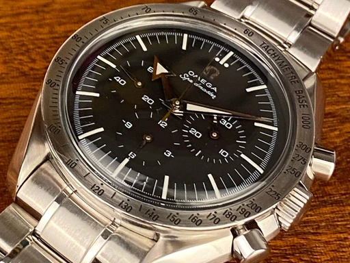 Title: Speedmaster - Broad Arrow
Brand: Omega
Model: Speedmaster - Broad Arrow
Ref: 3594.50
Category: Racing
Diameter: 42mm
Functions: Kronograf
Year: 1999
Price: 30000
Condition: undefined
Dial Color: Sort
Strap: Metal
Case material: Stål
Gender: Herre
Match: 100.0%
Billedet er ejet af Limited Watches (152368) Et Omega ur