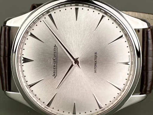 Title: Master Ultra Thin - 41 mm. Med to remme.
Brand: Jaeger-LeCoultre
Model: Master Ultra Thin
Ref: Q1338421
Category: Dress
Diameter: 41mm
Functions:
Year: 2017
Price: 43000
Condition: undefined
Dial Color: Sølv
Strap: Læder
Case material: Stål
Gender: Herre
Match: 100.0%
Billedet er ejet af Limited Watches (450371) Et Jaeger-LeCoultre ur