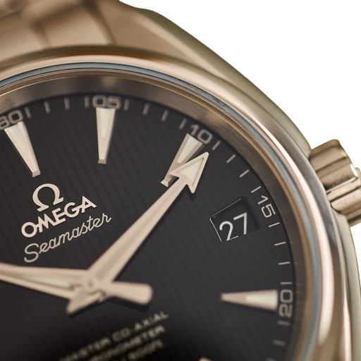Et Omega ur